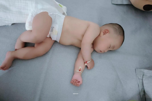 赣州73码适合多大宝宝穿 赣州73码适合多大宝宝穿